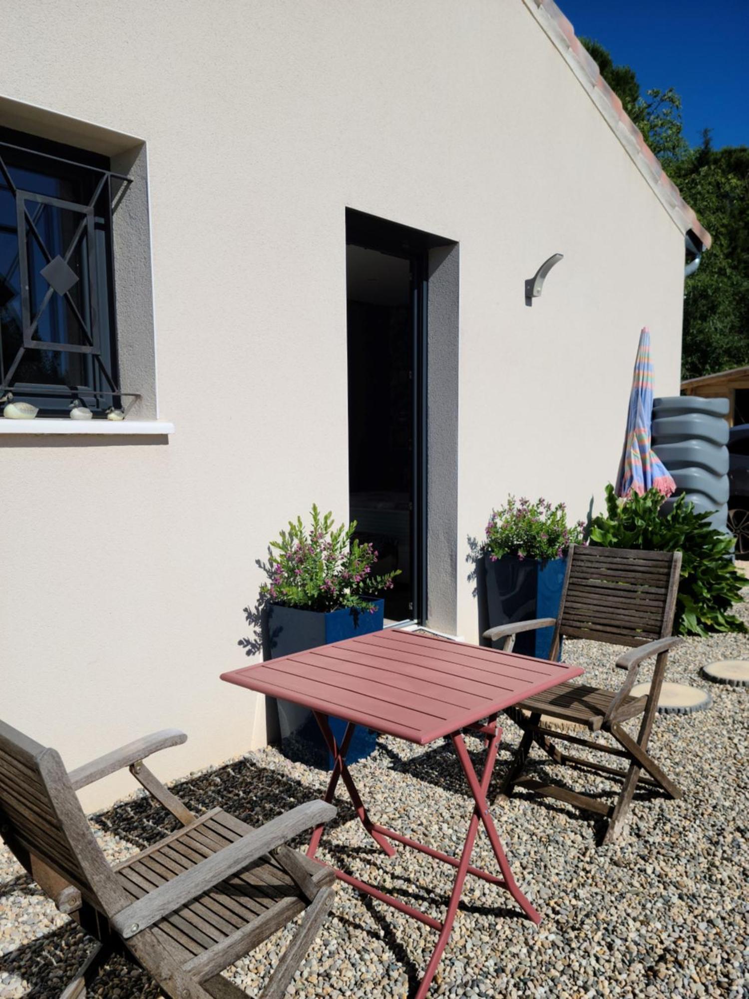 Les Papillons D'Uzes Bed & Breakfast Saint-Laurent-la-Vernede Luaran gambar